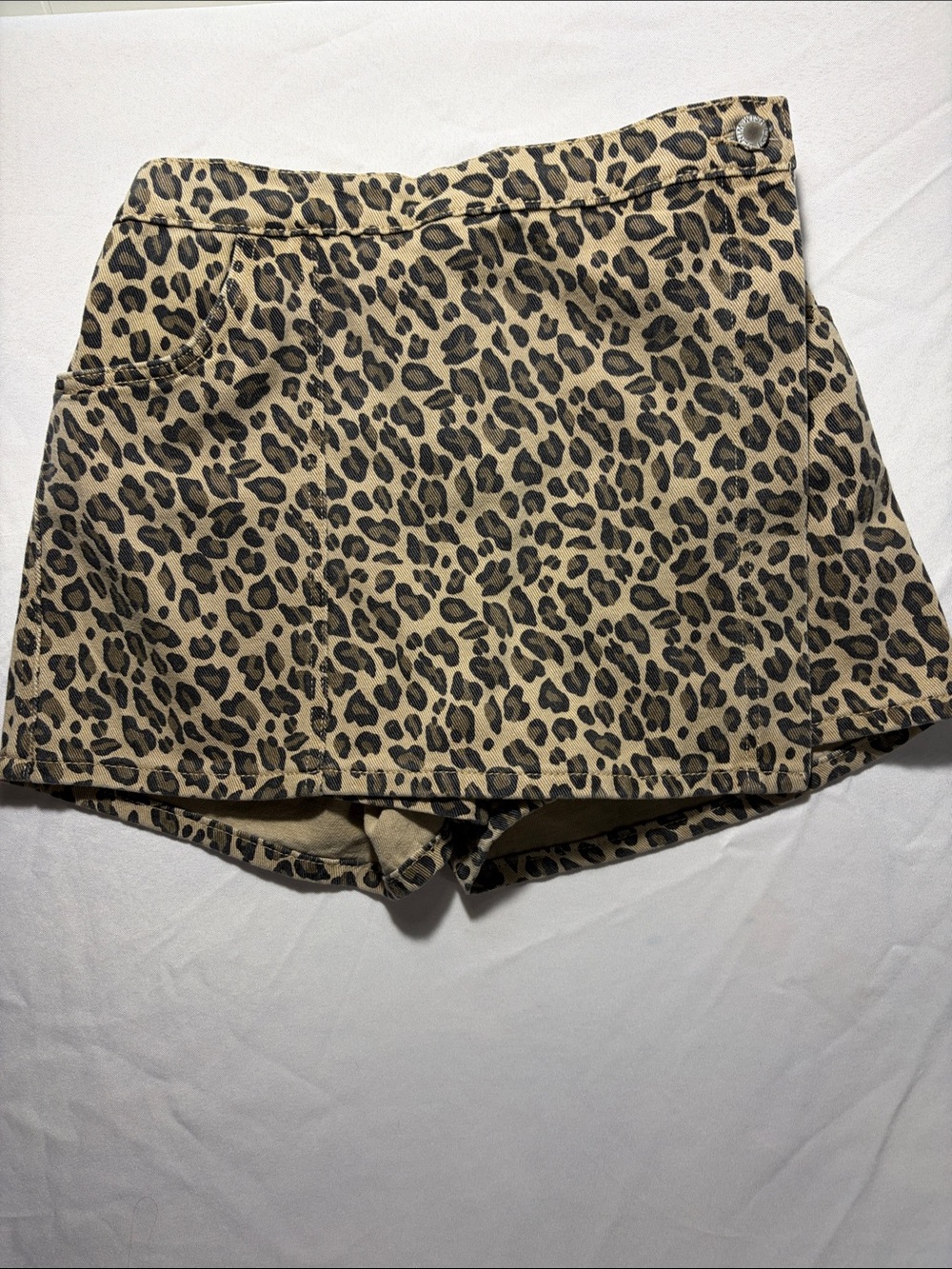 Wishlist Leopard-Print Skort Shorts in Tan and Black